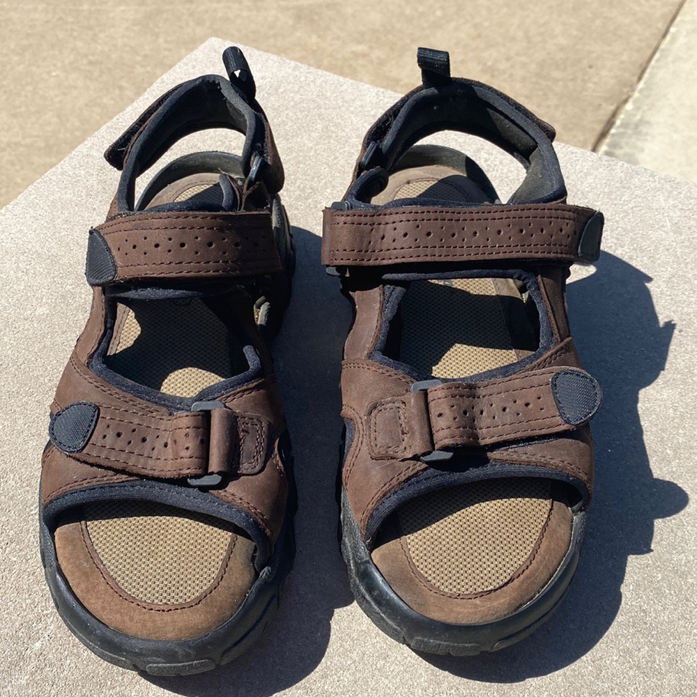 Women’s Dunlop Golf Sandals Size 9